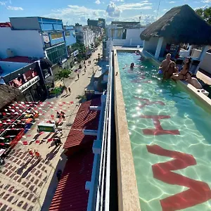 Why Not Rooftop Party Hostal Playa del Carmen