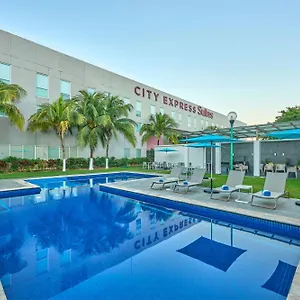 Express By Marriott Apartahotel Playa del Carmen